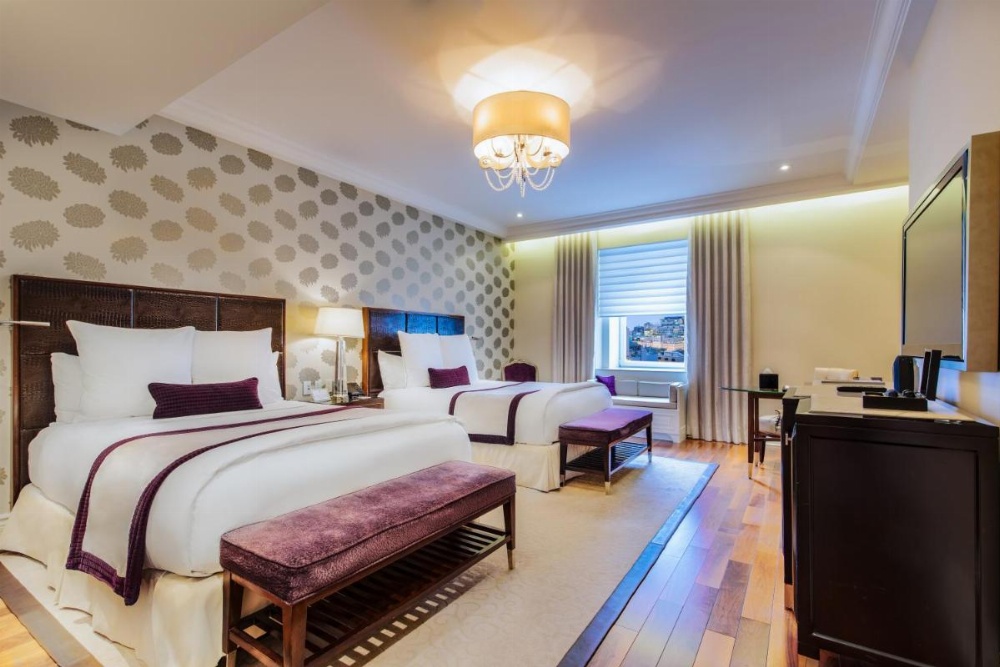 Room image 3